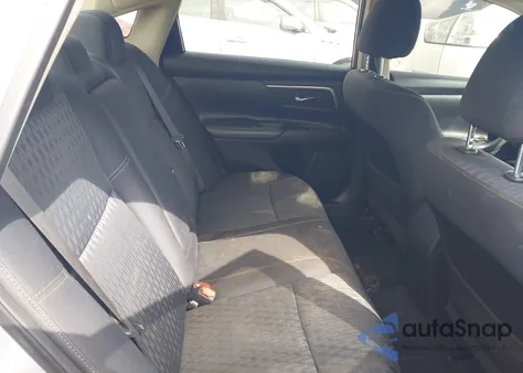 2018 Nissan Altima 2.5/S/Sv/Sl/Sr z USA, uszkodzony, nr VIN 1N4AL3AP0JC246884